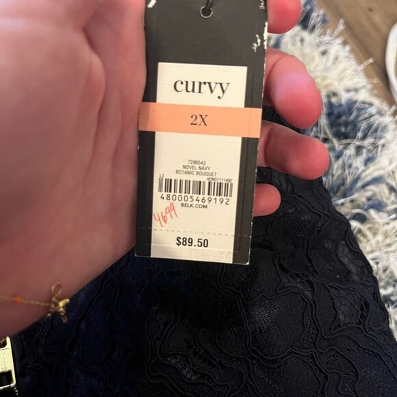 NWT Crown & Ivy Curvy Lace Vest – Navy Blue – Size 2x curvy - Picture 4 of 9